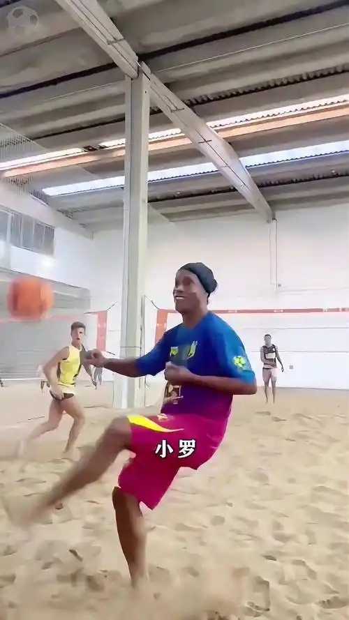也体现在他