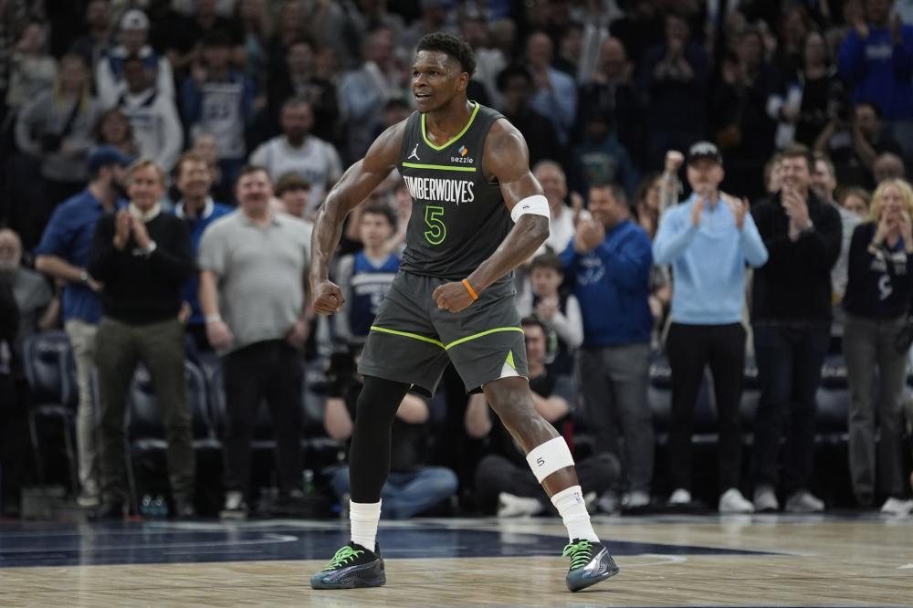 己强大的身 己强大的身