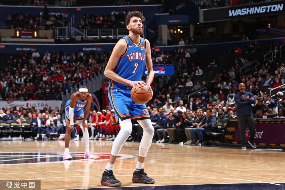 候选人相比 候选人相比